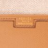 Hermès  Jige pouch  in gold Courchevel leather - Detail D2 thumbnail