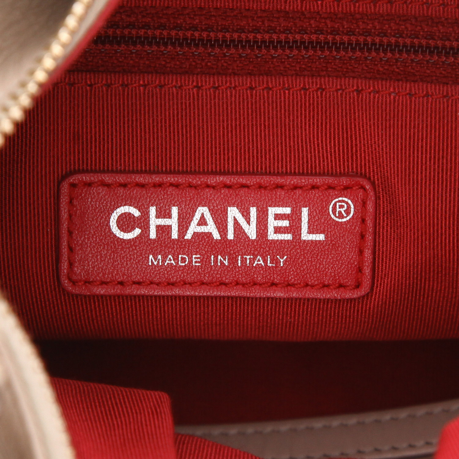 Chanel  Gabrielle  small model  shoulder bag  in beige quilted leather - Detail D2