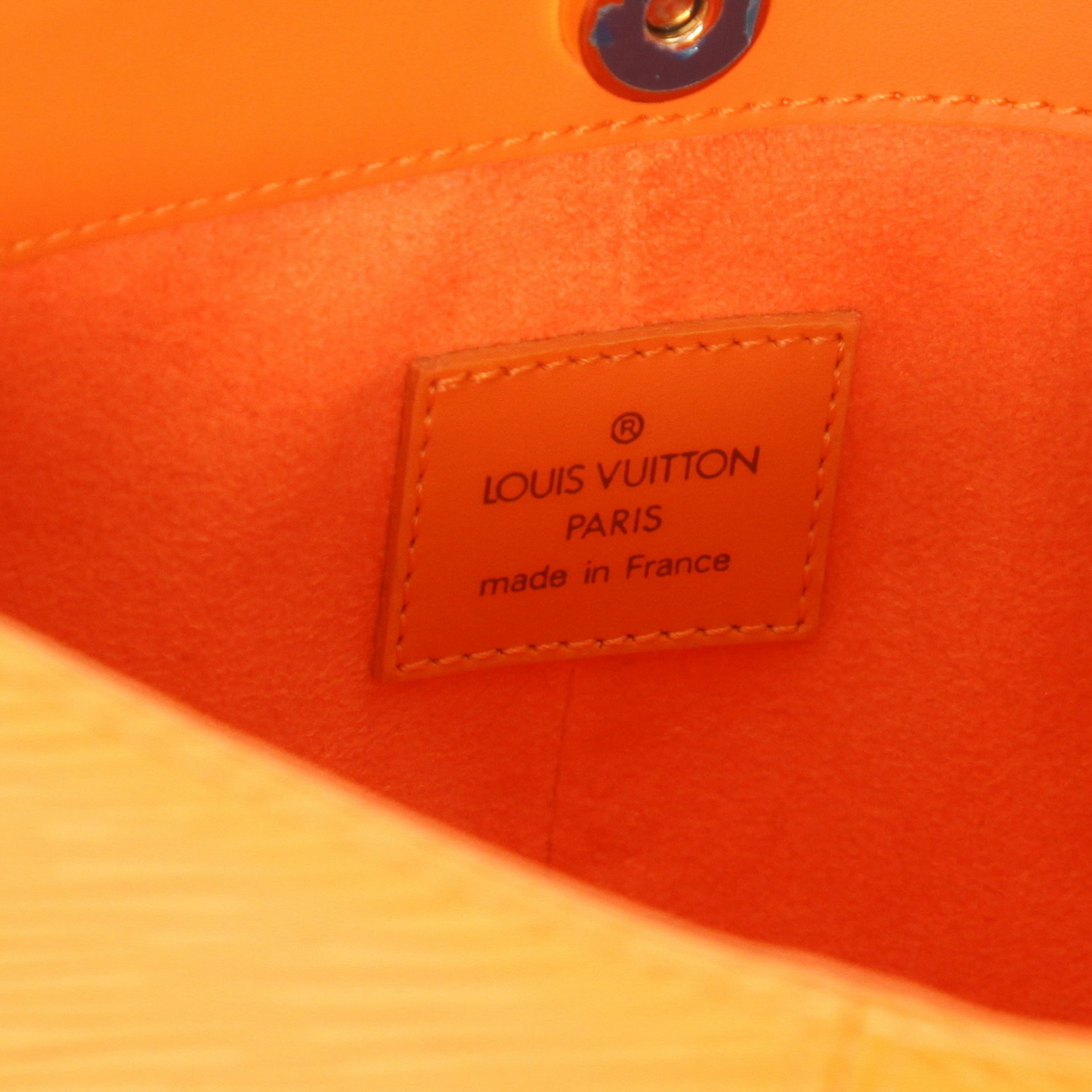 Borsa Louis Vuitton  Demi Lune in pelle Epi arancione - Detail D2