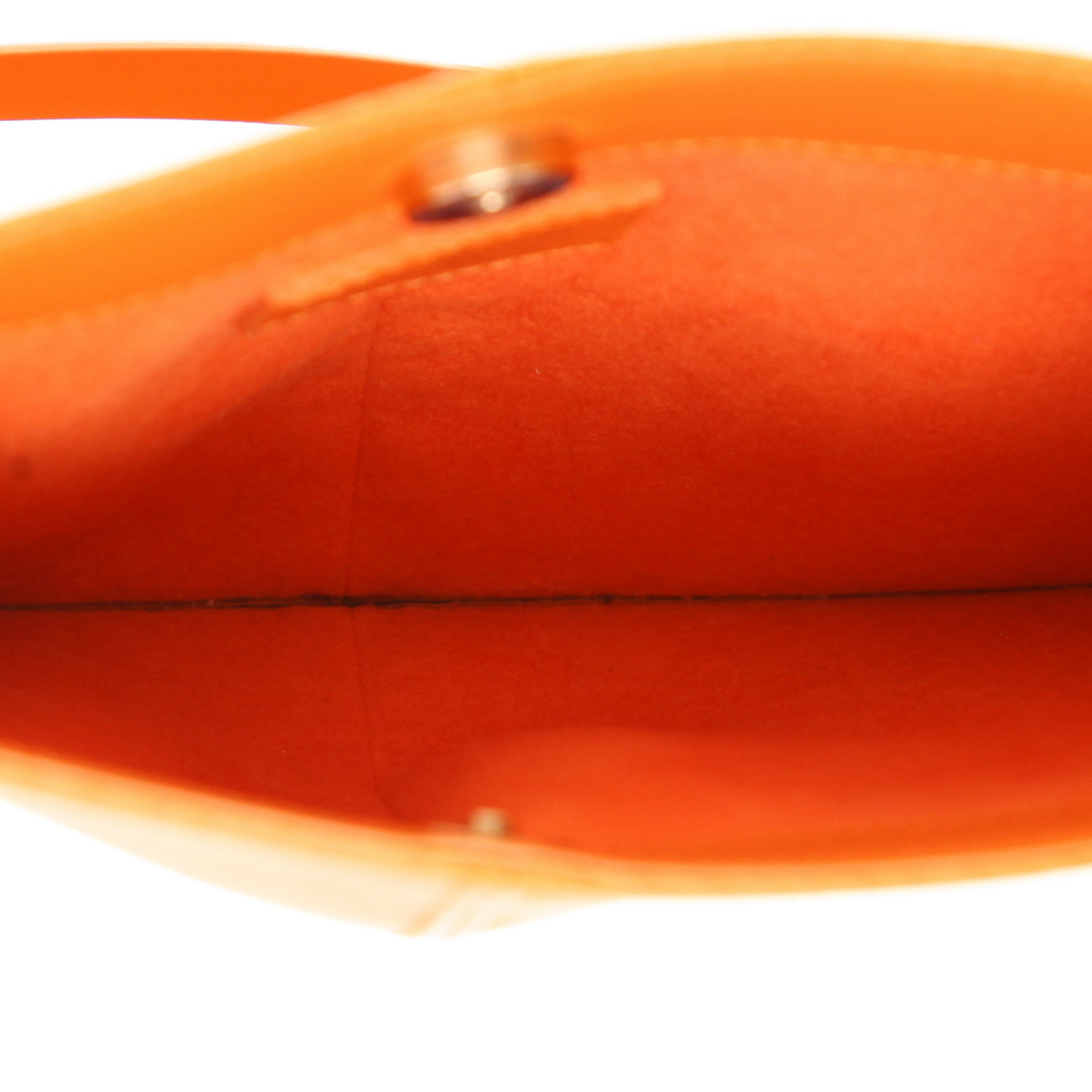 Louis Vuitton  Demi Lune handbag  in orange epi leather - Detail D3