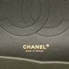 Bolso bandolera Chanel  Timeless Jumbo en cuero tricolor - Detail D2 thumbnail