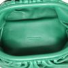 Bottega Veneta   clutch-belt  in green leather - Detail D3 thumbnail