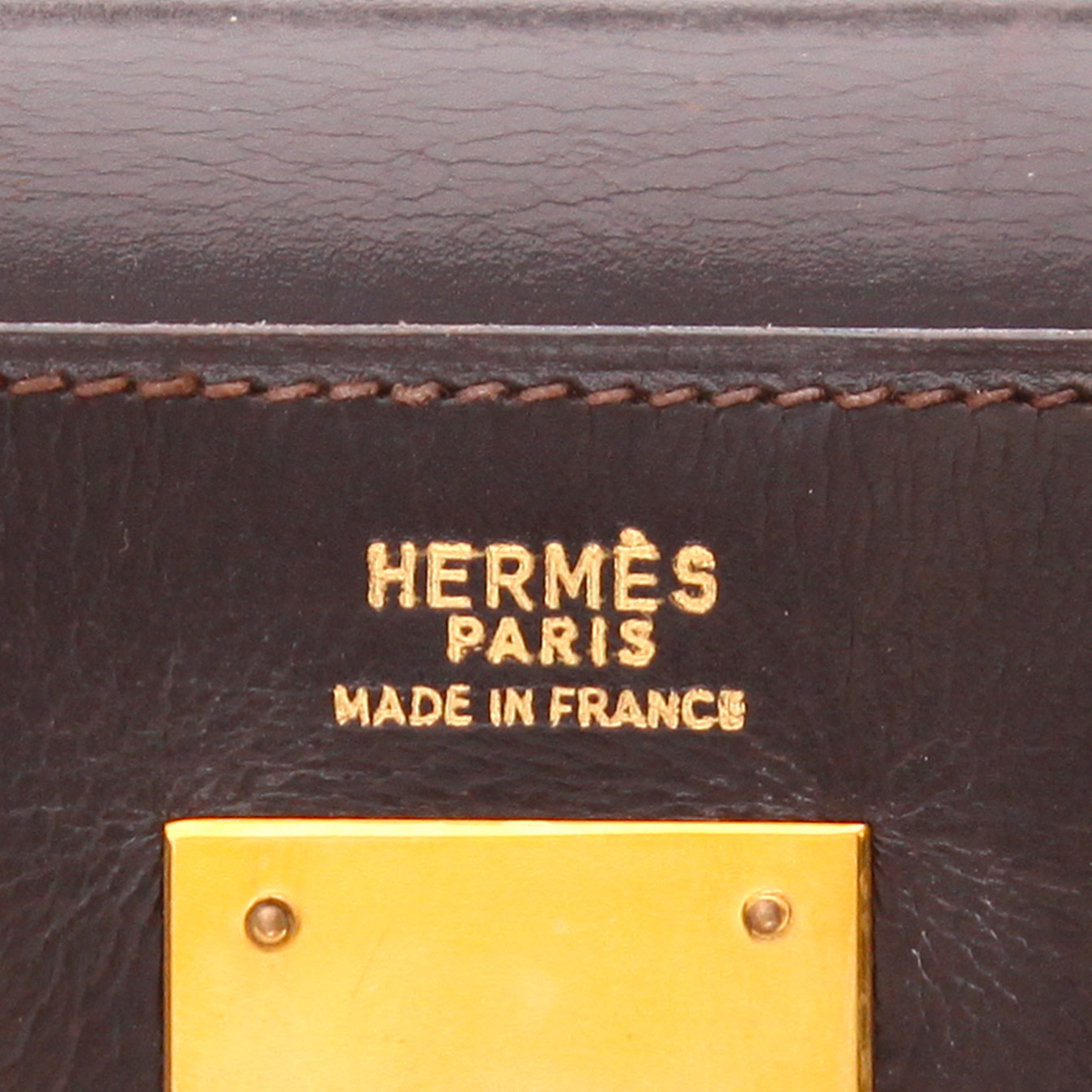 Bolso de mano Hermès  Kelly 32 cm en cuero box marrón - Detail D2