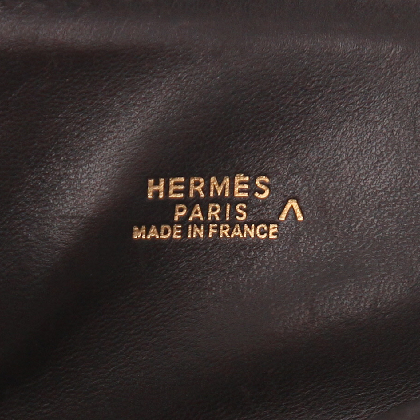 Hermès  Bolide - Pocket Hand pouch  in black porosus crocodile - Detail D2