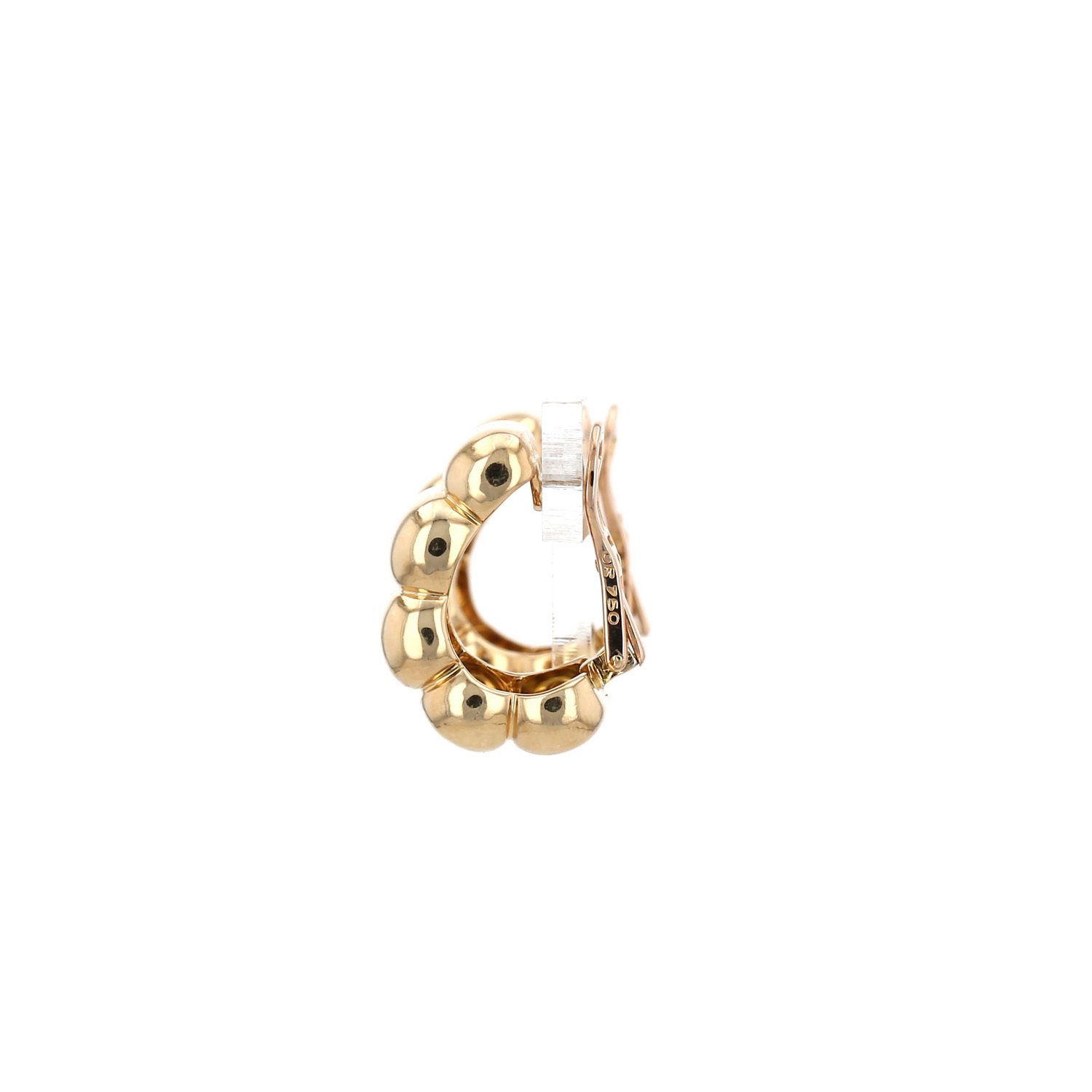 O.J. Perrin earrings for non pierced ears in yellow gold - Detail D3