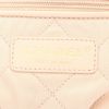 Chanel  22 backpack  in white leather - Detail D2 thumbnail