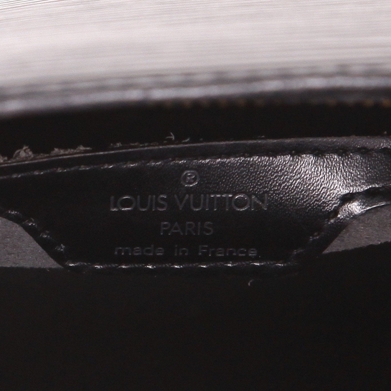 Sac à main Louis Vuitton  Saint Jacques en cuir épi noir - Detail D2