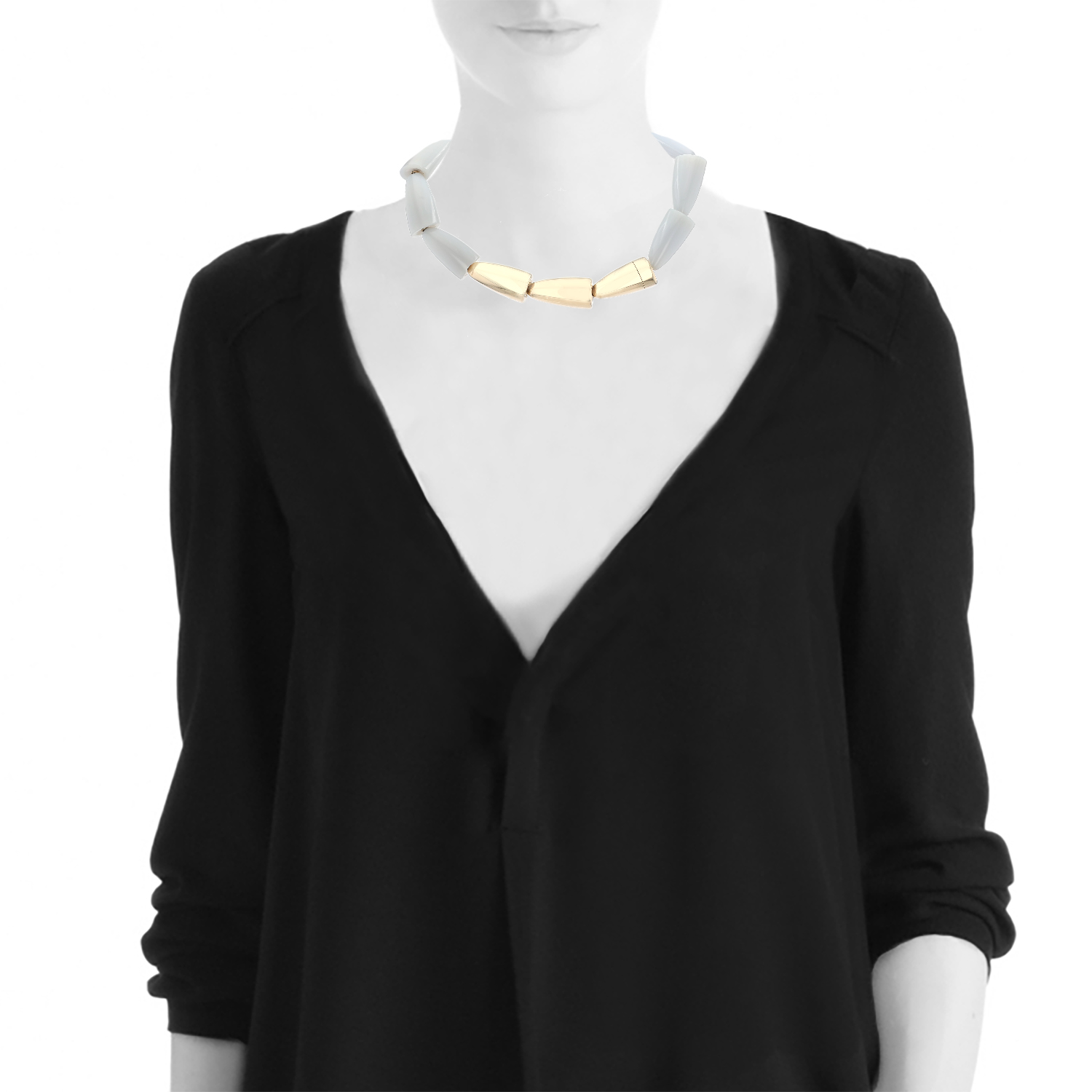 Collier Vhernier Calla en or jaune et calcédoine - Detail D1
