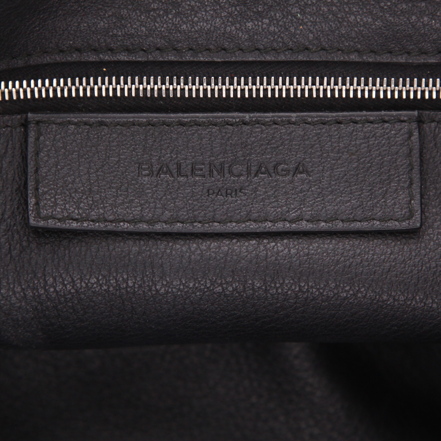 Sac bandoulière Balenciaga  Papier A3 en cuir noir - Detail D2
