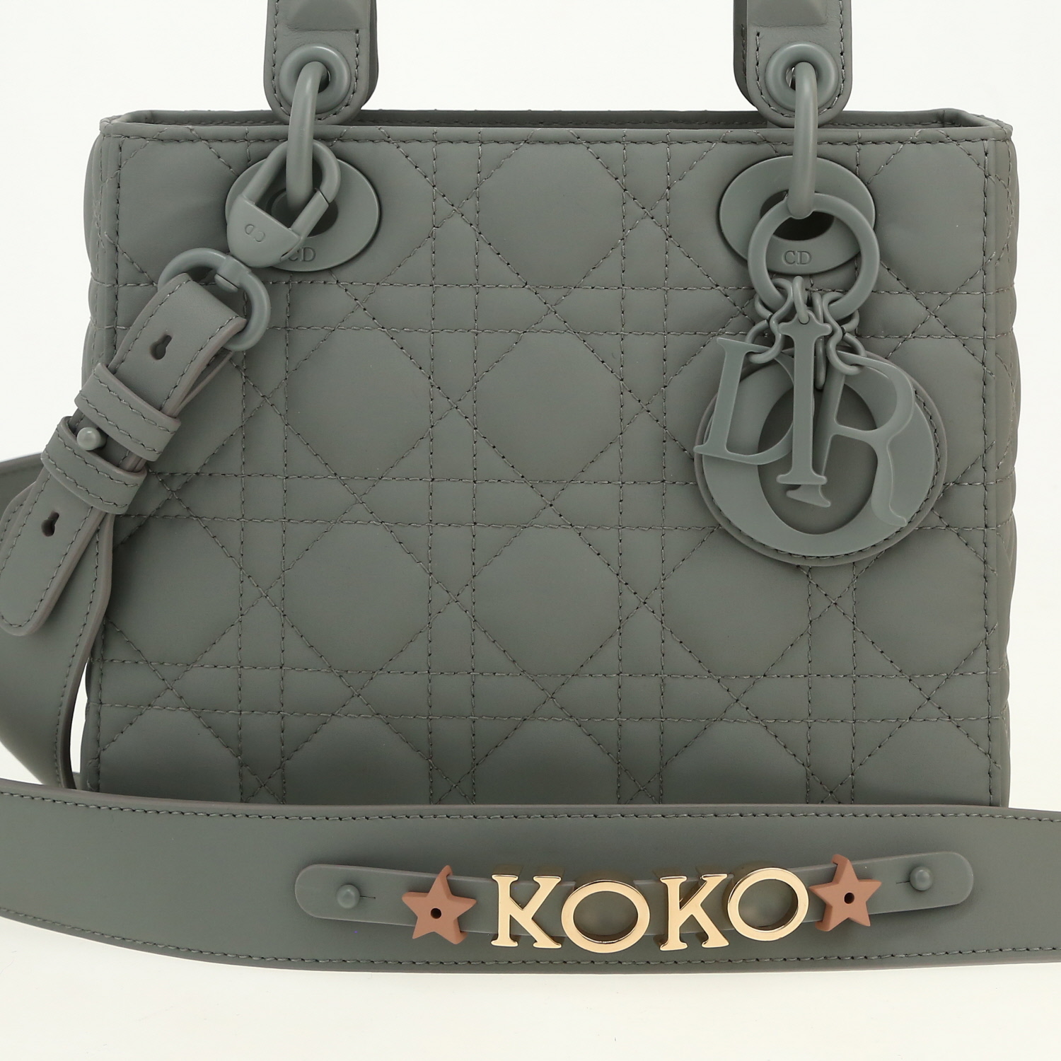 Bolso de mano Dior  Lady Dior en cuero cannage gris - Detail D3