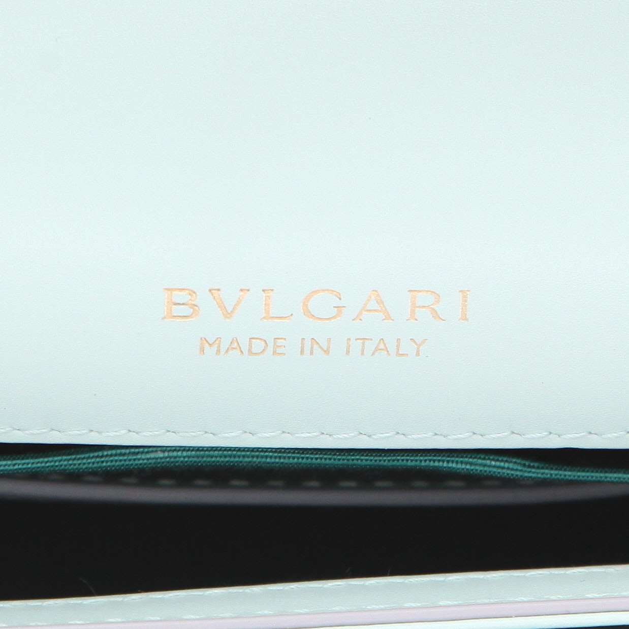 Bulgari  Serpenti Forever handbag  in Bleu Pale leather - Detail D2