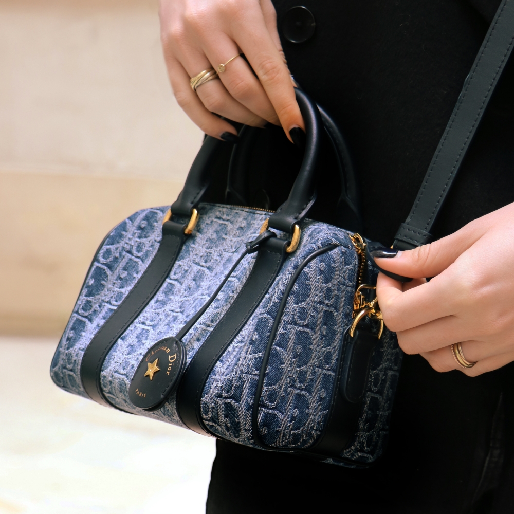 Dior  Groove handbag  in blue monogram denim canvas  and navy blue leather - Detail D5
