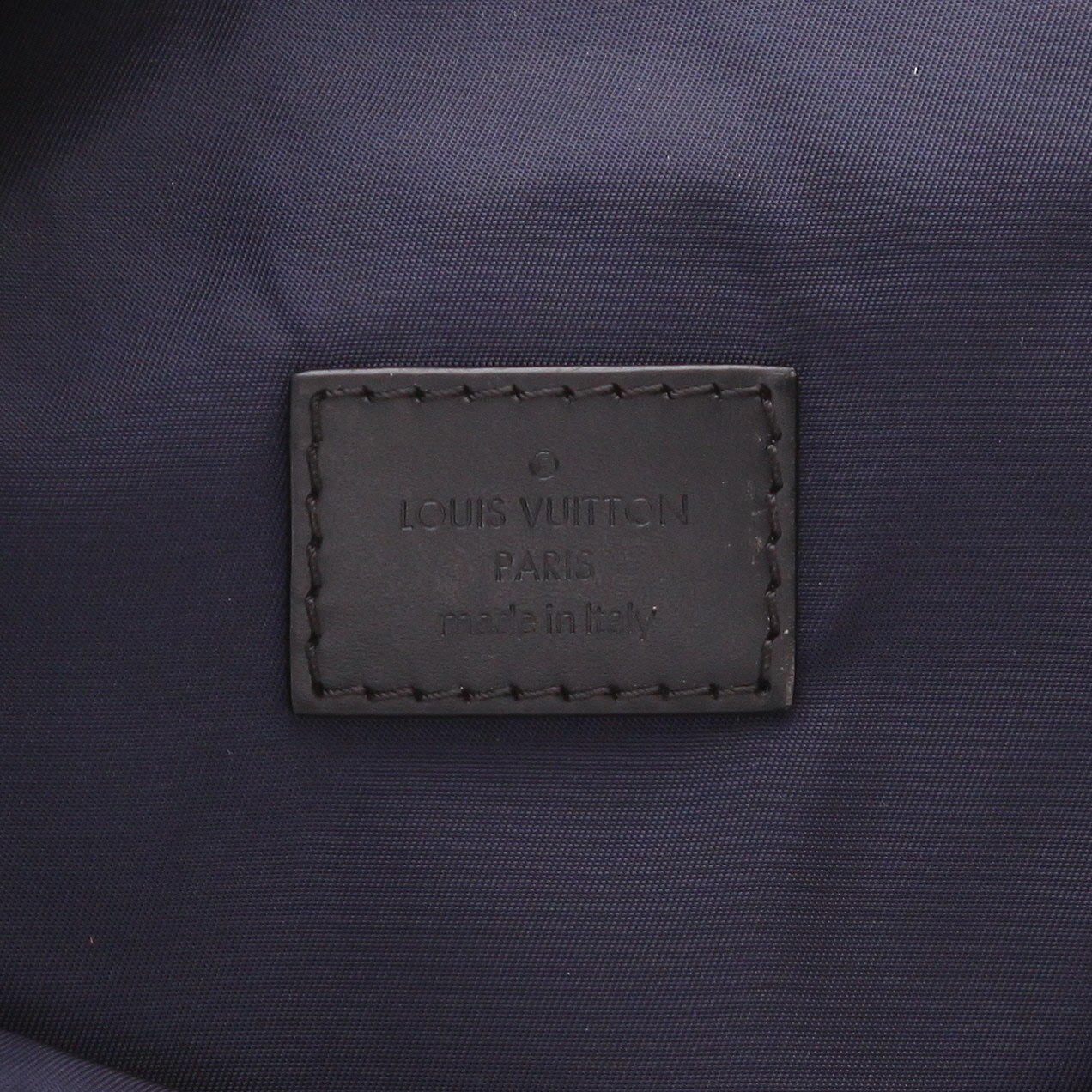 Sac bandoulière Louis Vuitton America's Cup en toile damier bleue et noire et toile noire - Detail D2