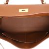 Hermès  Kelly 40 cm handbag  in gold togo leather - Detail D3 thumbnail