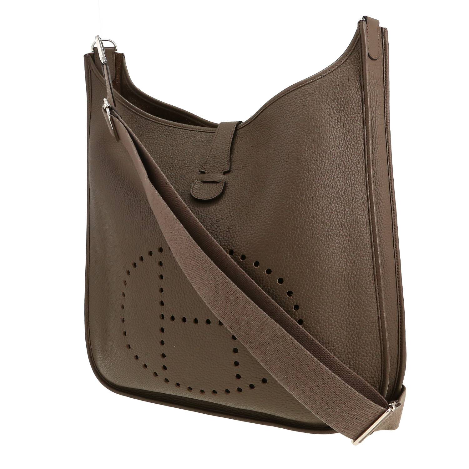 Bolso bandolera Hermès  Evelyne III en cuero togo gris estaño