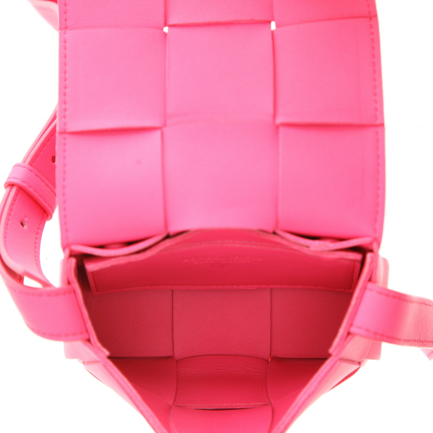 Bolso bandolera Bottega Veneta  Cassette en cuero intrecciato rosa - Detail D4