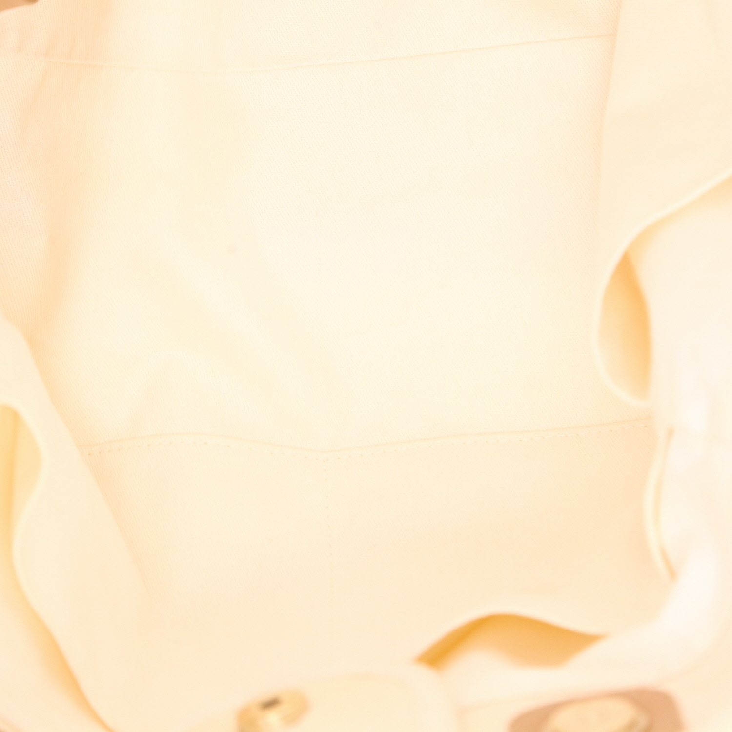 Chanel  Deauville shopping bag  in ecru canvas  and beige leather - Detail D3