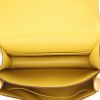 Bolso de mano Hermès  Constance mini  en cuero epsom amarillo - Detail D3 thumbnail