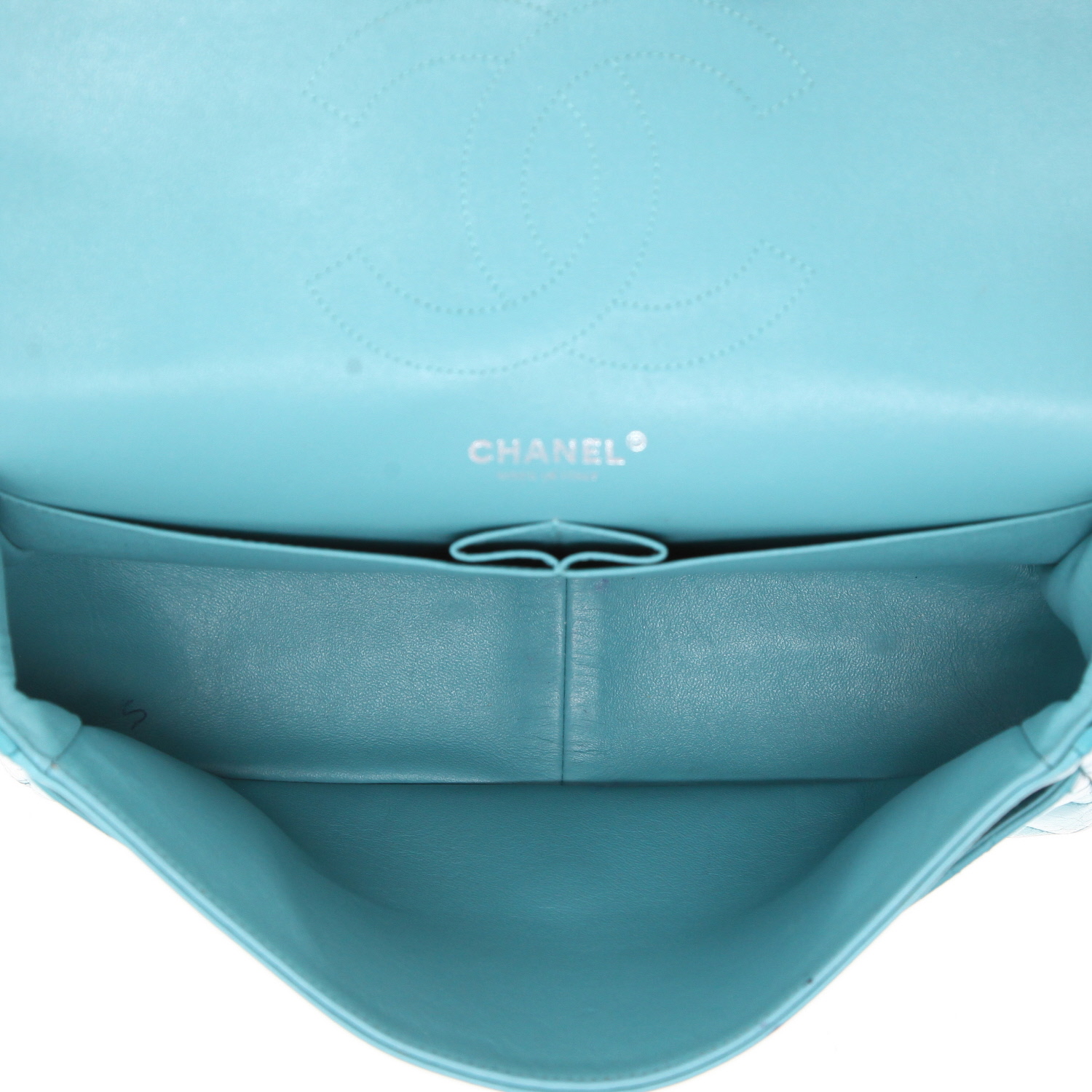 Chanel  Timeless Jumbo shoulder bag  in  quilted leather - Detail D3