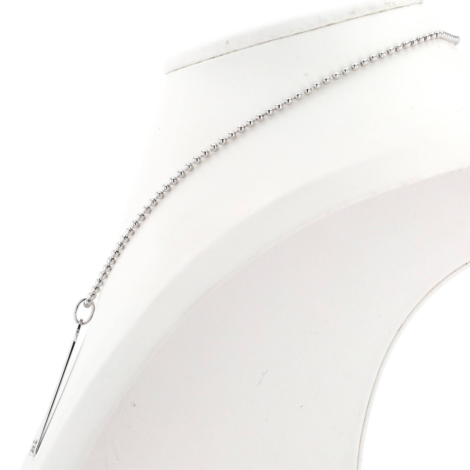 Pendentif Fred Calibre en or blanc et diamant - Detail D3