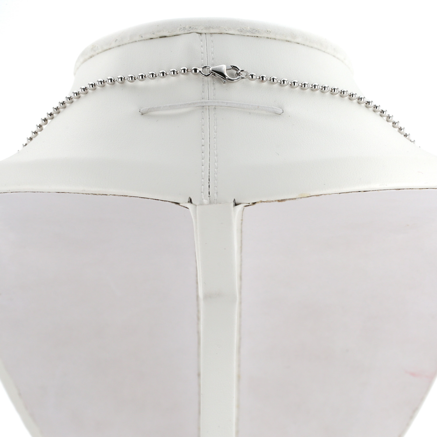 Colgante Fred Calibre de oro blanco y diamante - Detail D4