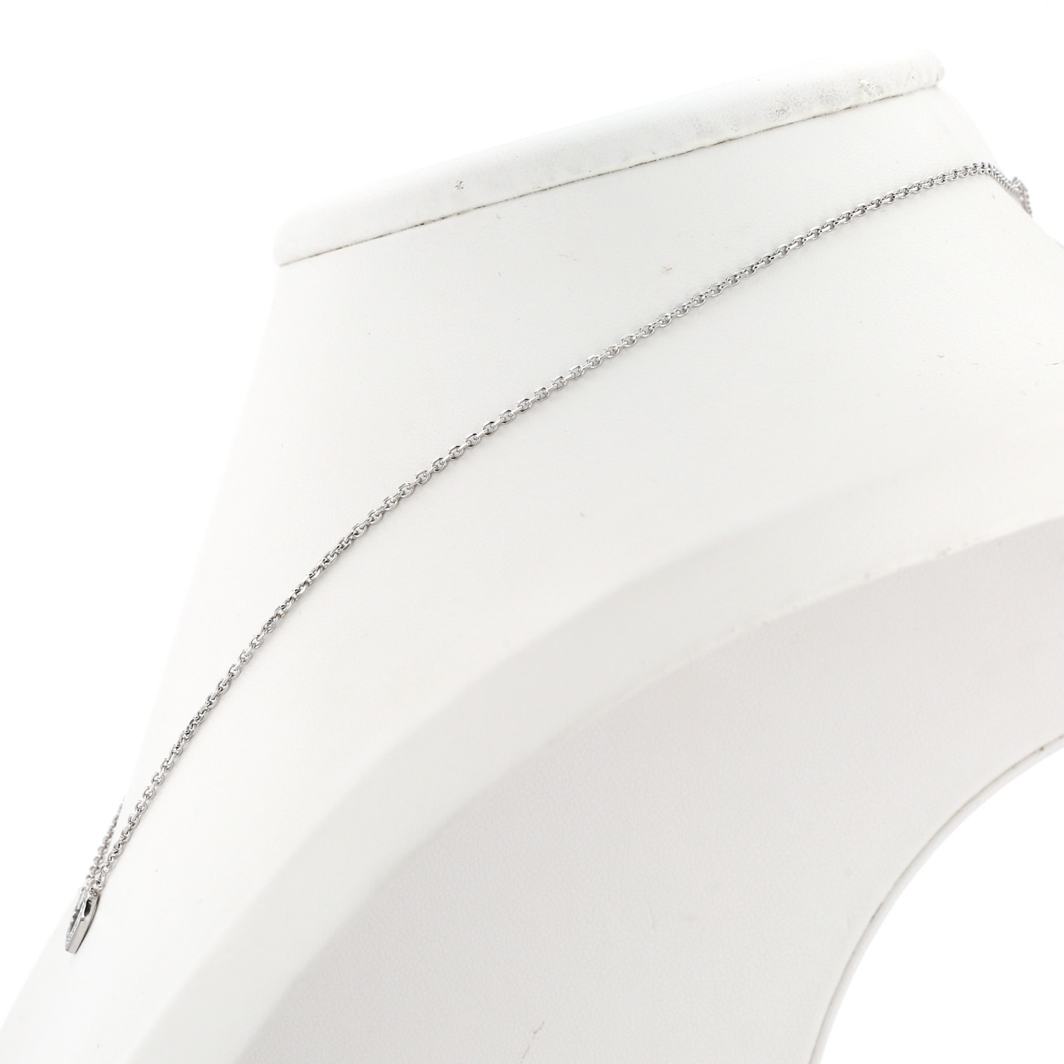 Pendentif Cartier Coeur et Symbole en or blanc et diamants - Detail D3