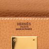 Bolso de mano Hermès  Kelly 32 cm en cuero Ardenne color oro - Detail D2 thumbnail