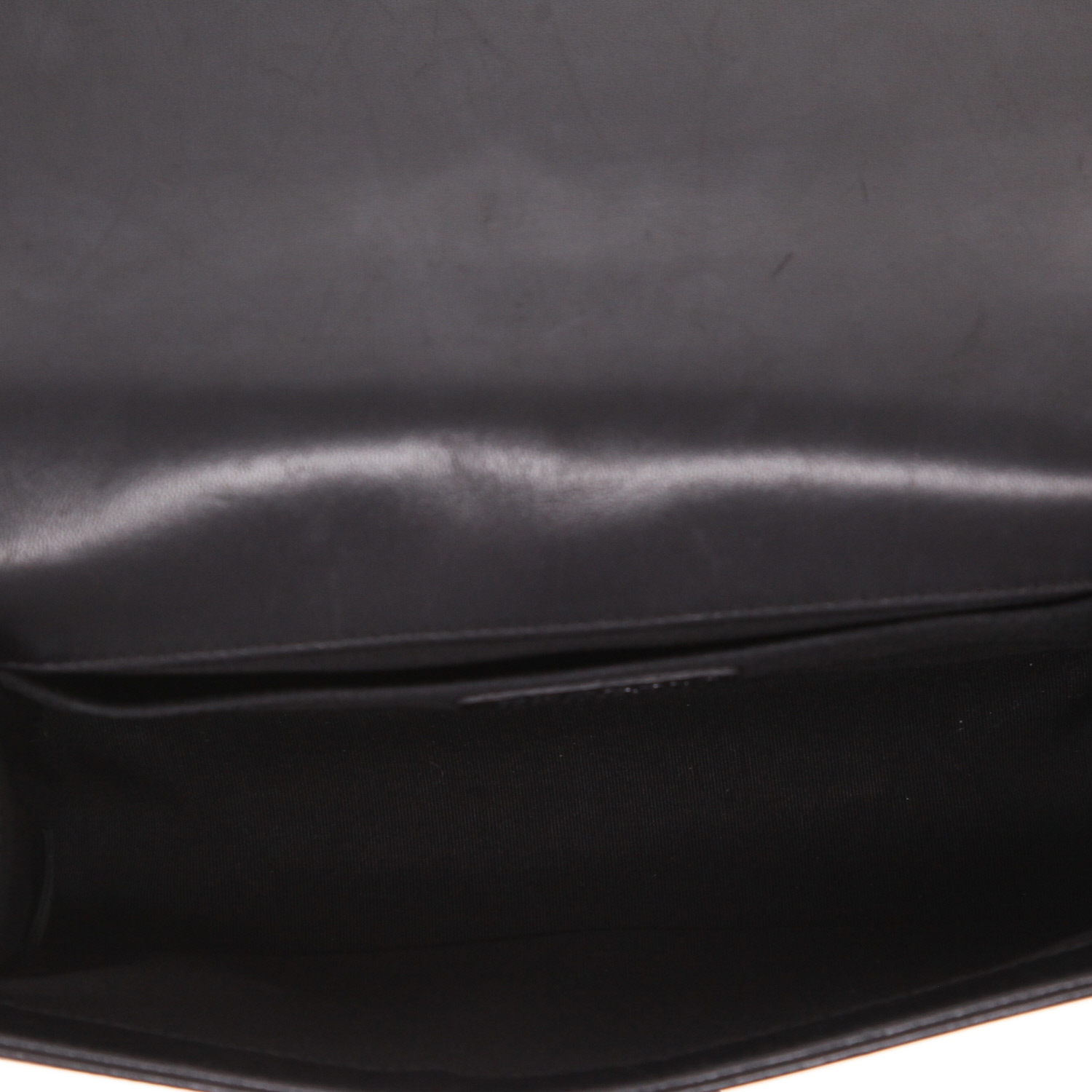 Chanel Boy shoulder bag in black quilted leather - Detail D3