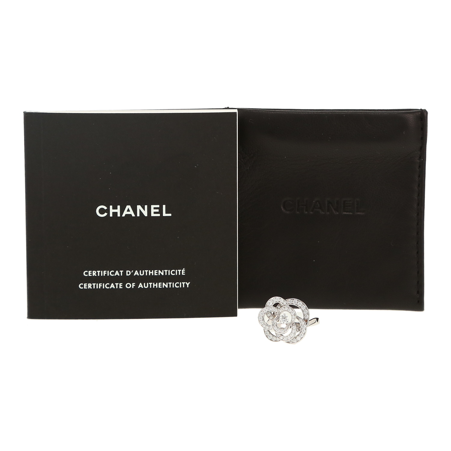 Sortija Chanel Camélia Fil modelo mediano de oro blanco y diamantes - Detail D2