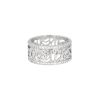 Chanel Camélia Fil sleeve ring in white gold and diamonds - 00pp thumbnail