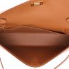 Bolso de mano Hermès  Kelly Elan en cuero epsom color oro - Detail D3 thumbnail