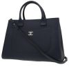 Chanel  Neo Executive shopping bag  in navy blue grained leather - 00pp thumbnail