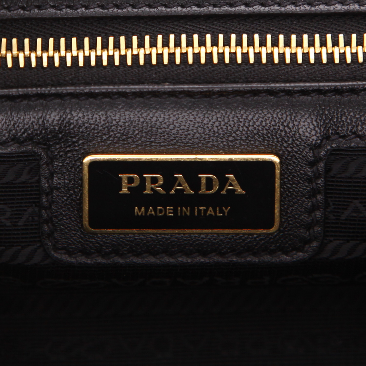 Prada Re-Edition 1978 shoulder bag canvas and black leather - Detail D2