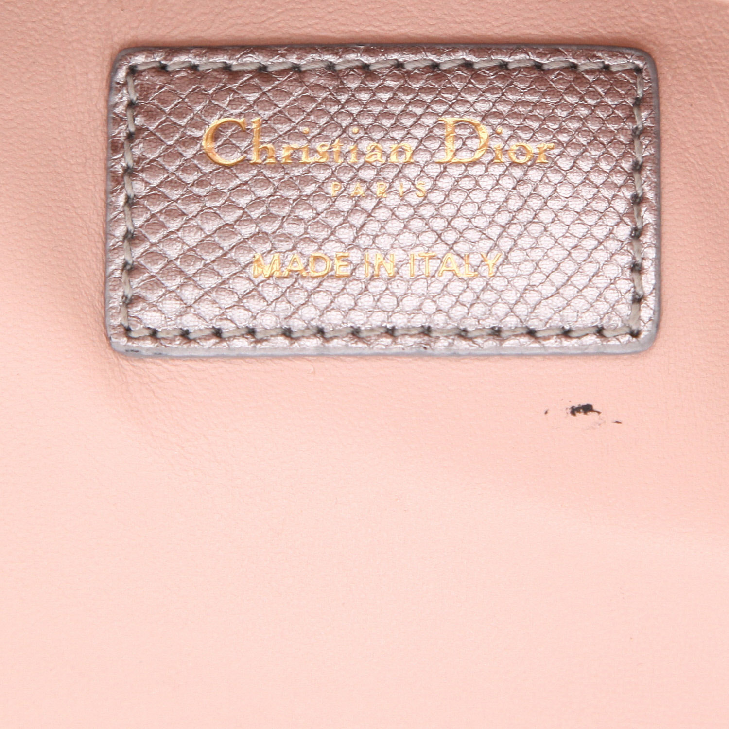 Bolso bandolera Dior   en cuero granulado dorado y plateado - Detail D2