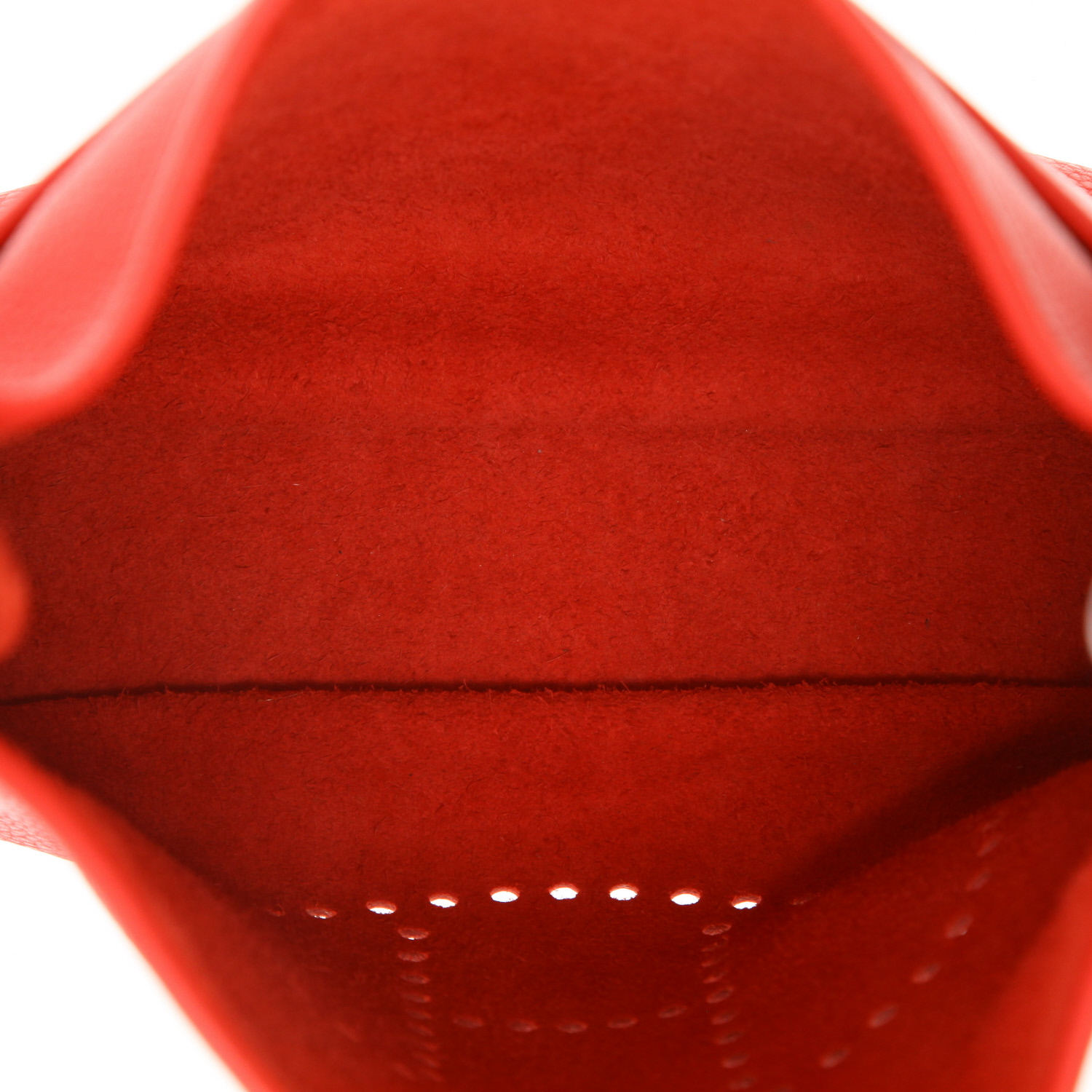 Bolso bandolera Hermès  Evelyne III en cuero togo rojo - Detail D3