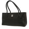 Chanel  Executive shopping bag  in black grained leather - 00pp thumbnail