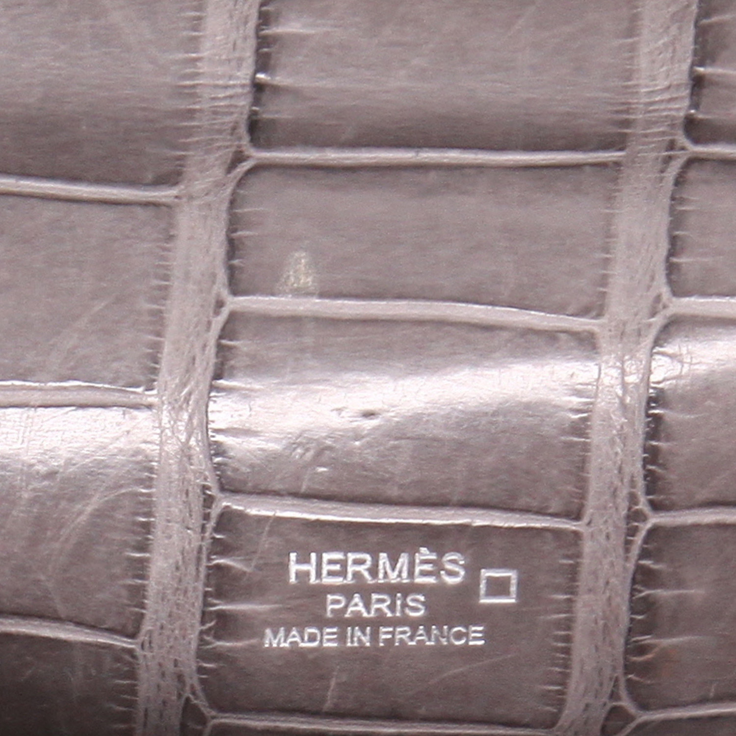 Pochette Hermès  Kelly Cut in alligatore grigio - Detail D2