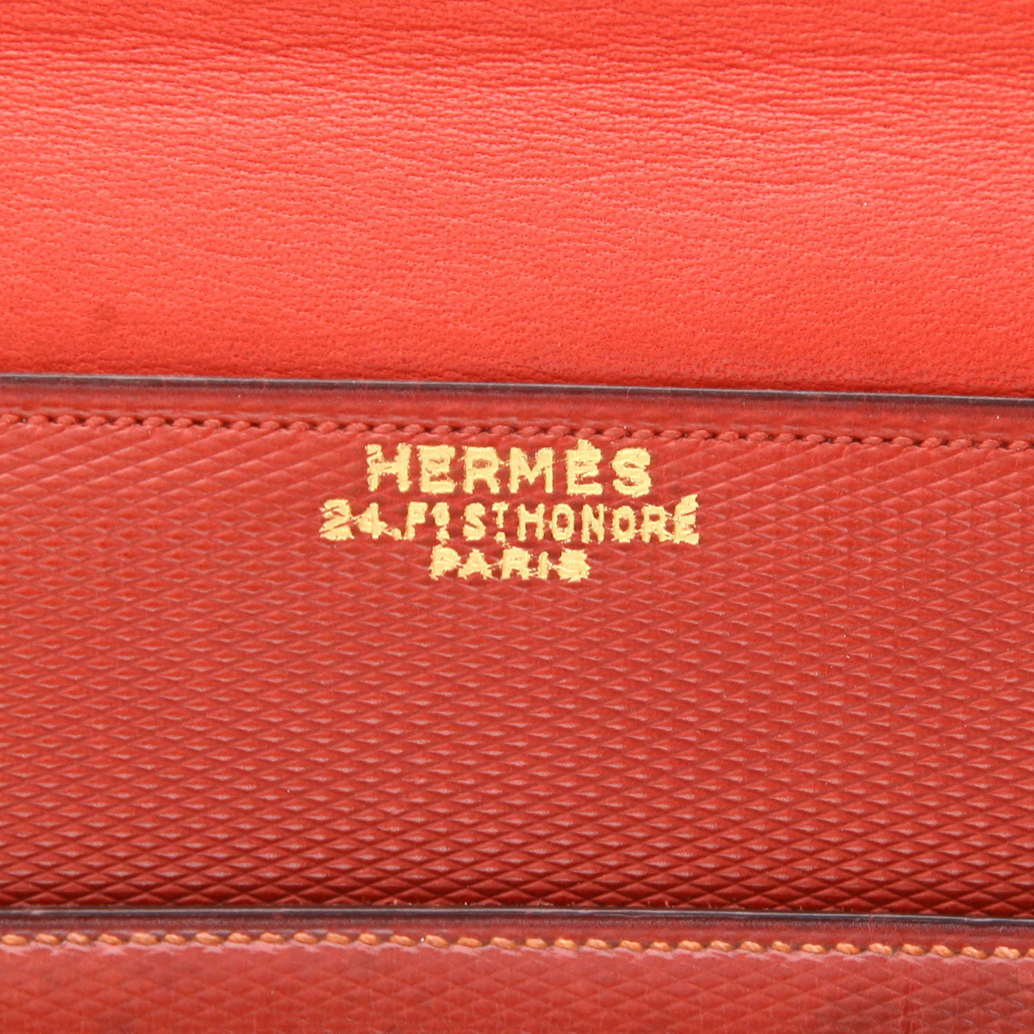 Hermès   pouch  in red Cuir de Russie - Detail D2
