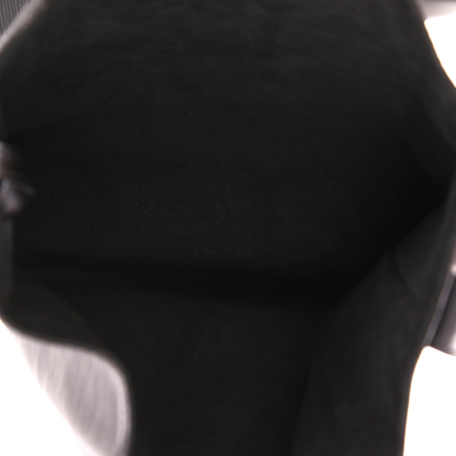 Bolso de mano Louis Vuitton  Bucket en cuero Epi negro - Detail D3