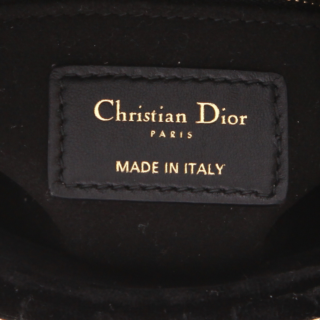 Sac à main Dior Lady Dior en velours noir - Detail D2