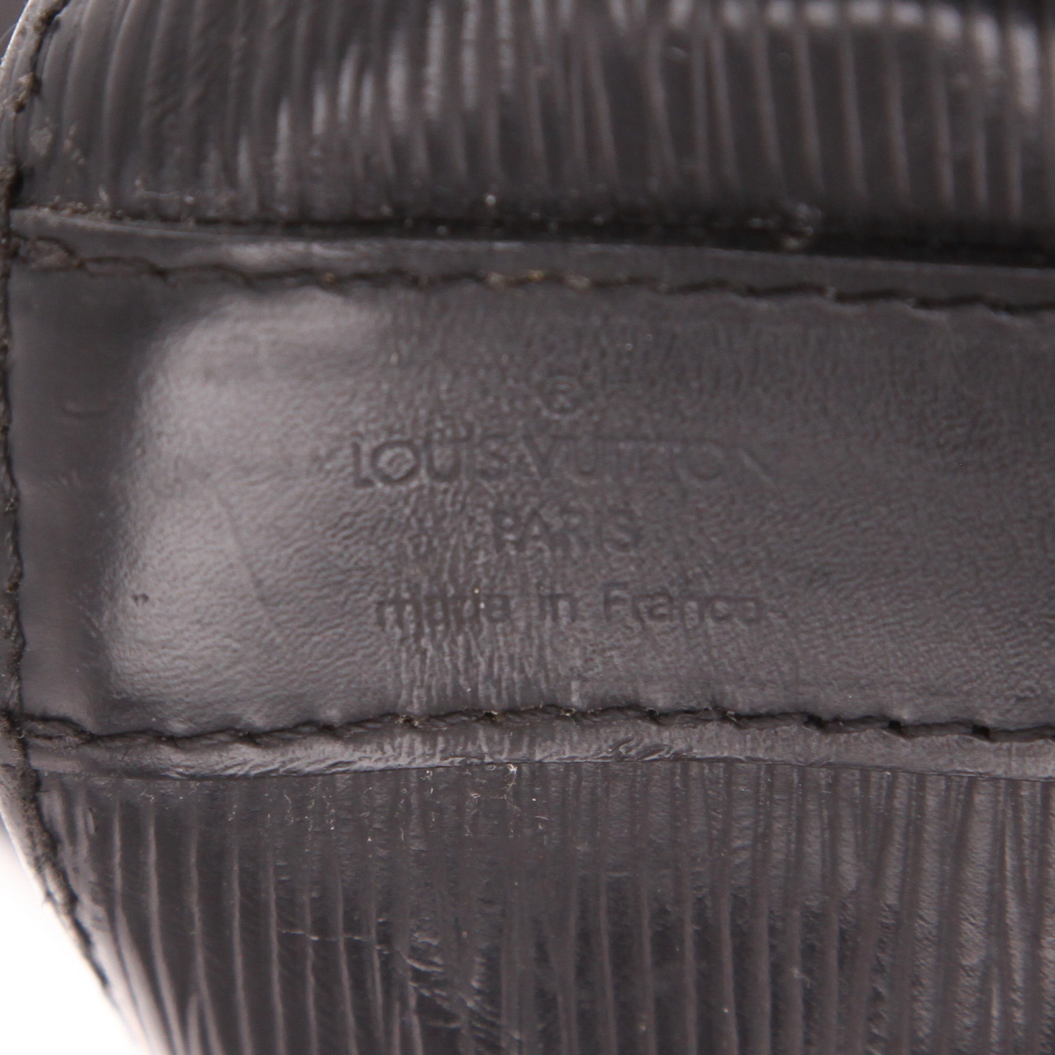 Bolso bandolera Louis Vuitton en cuero Epi negro - Detail D2