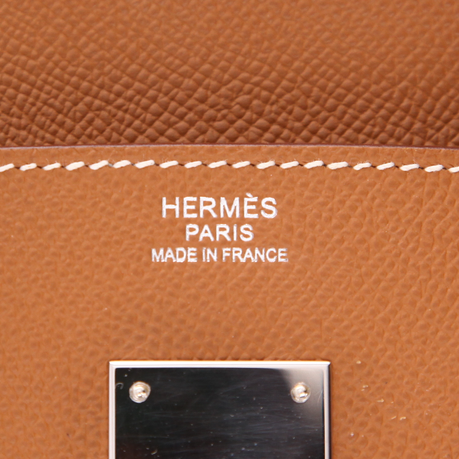 Hermès  Birkin 30 cm handbag  in gold epsom leather - Detail D2