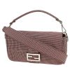 Bolso de mano Fendi  Baguette en lona roja y negra - 00pp thumbnail