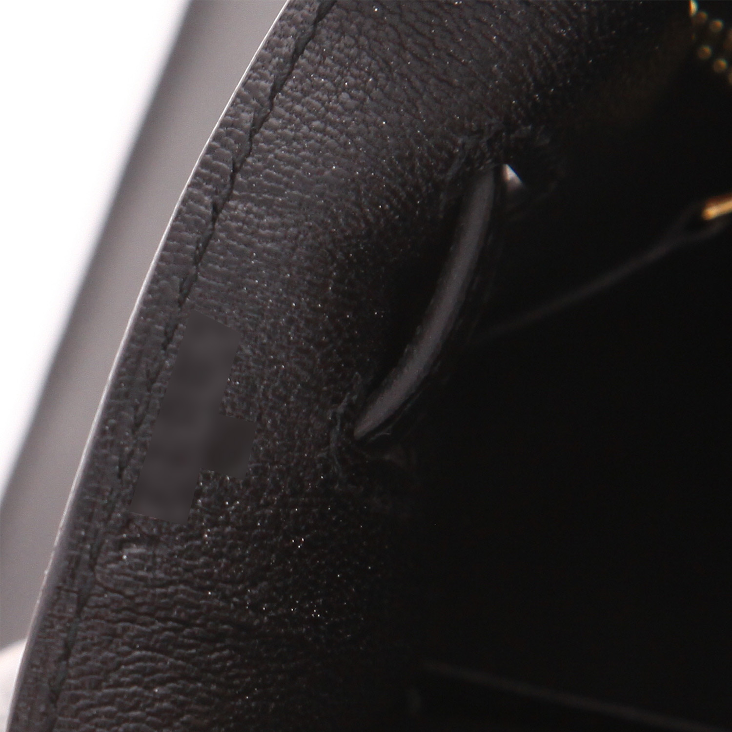 Bolso de mano Hermès  Kelly 32 cm en cuero epsom negro - Detail D4