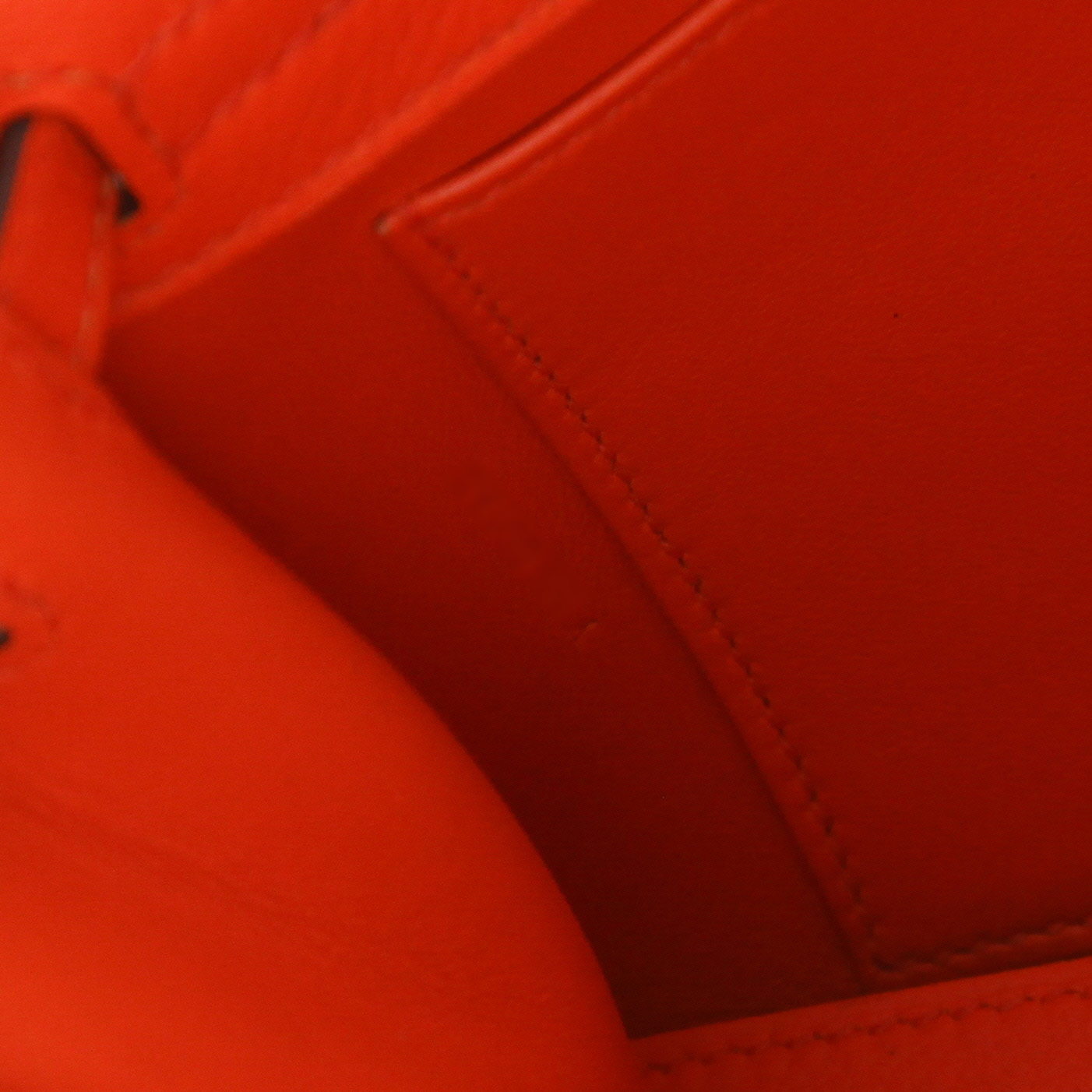 Sac bandoulière Hermès  Kelly Danse en cuir Evergrain orange - Detail D4