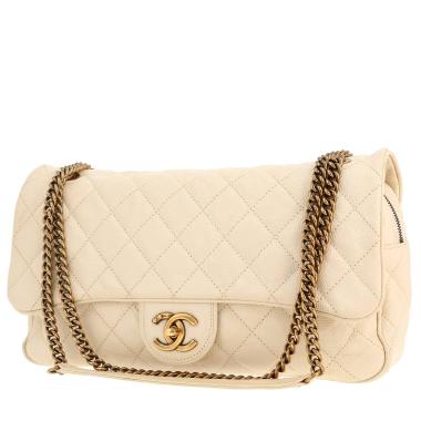Chanel   handbag  in cream color quilted leather