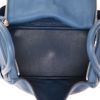 Bolso de mano Hermès  Lindy 30 cm en cuero togo azul - Detail D3 thumbnail