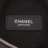 Chanel  Pochette ceinture clutch-belt  in black quilted leather - Detail D2 thumbnail