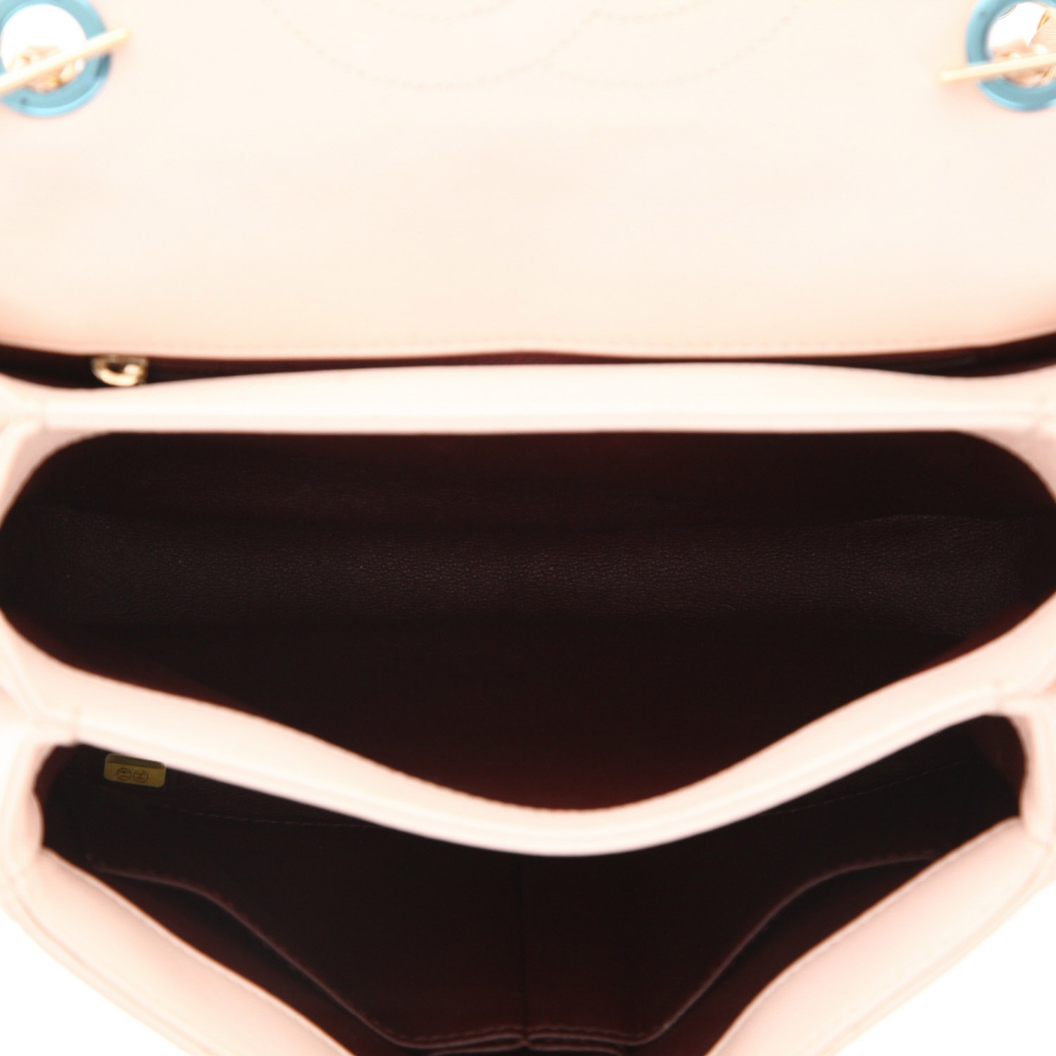 Sac bandoulière Chanel  Trendy CC en cuir matelassé rose - Detail D3