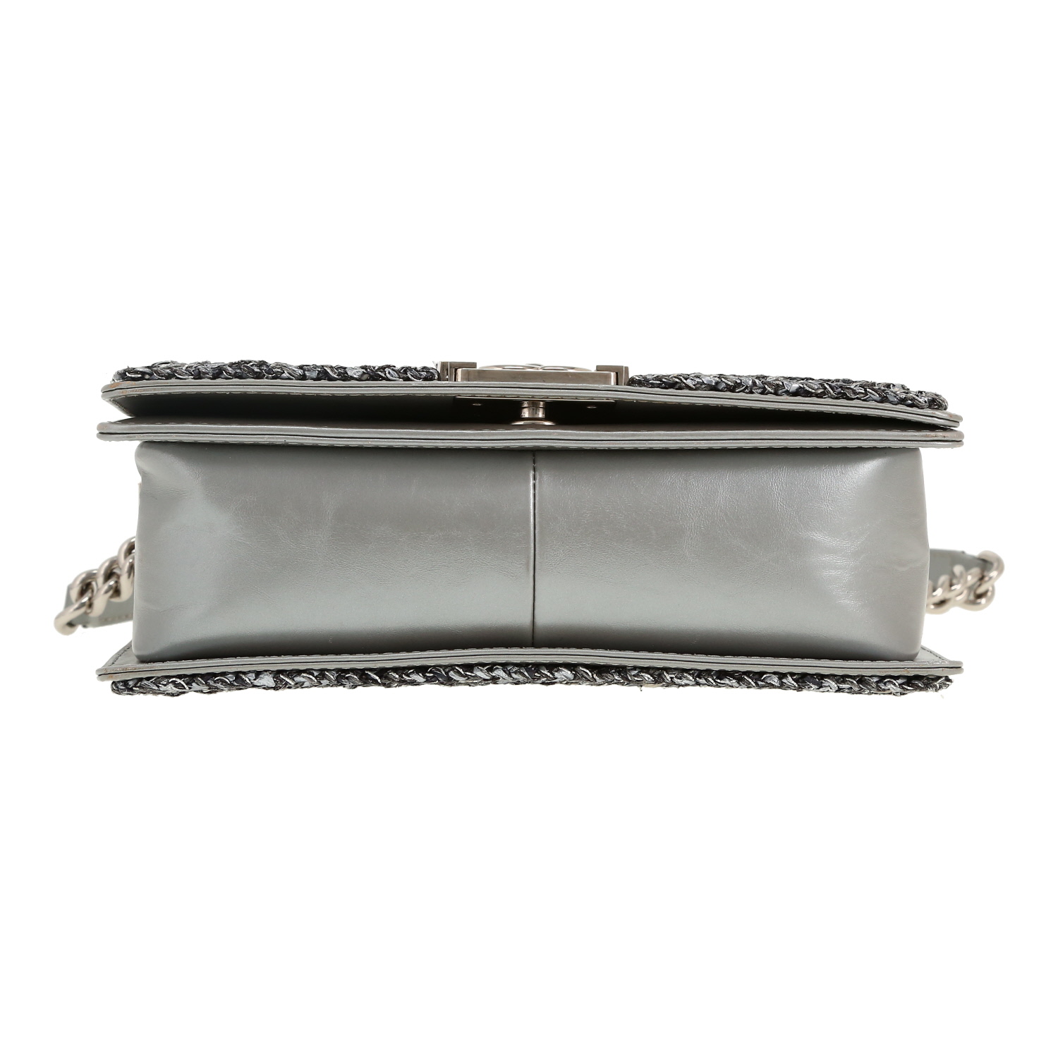 Chanel Boy shoulder bag in grey quilted leather - Detail D1